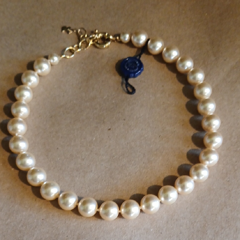 Agatha Pearl Necklace Gold